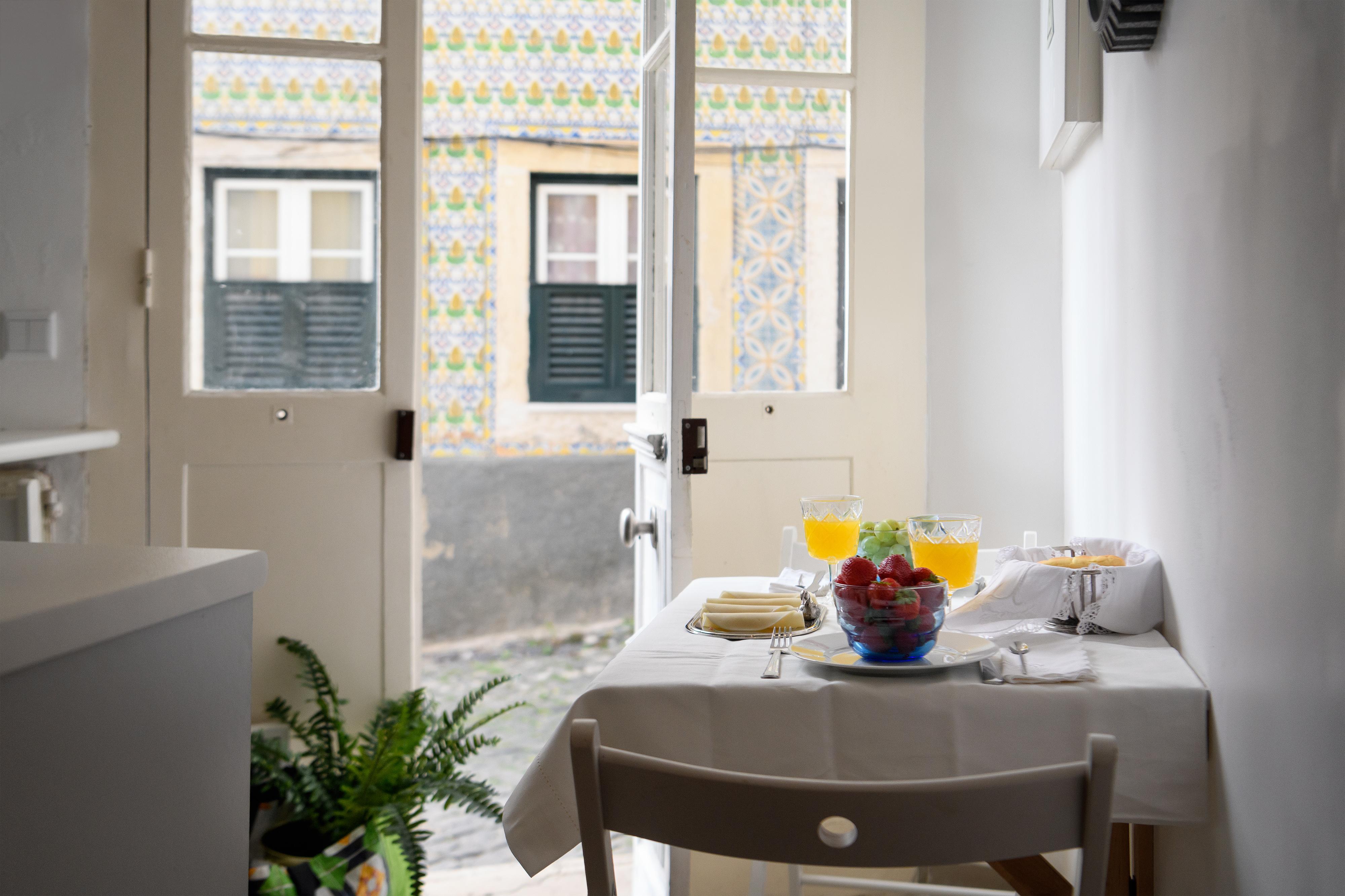 ליסבון Alfama Yellow House מראה חיצוני תמונה